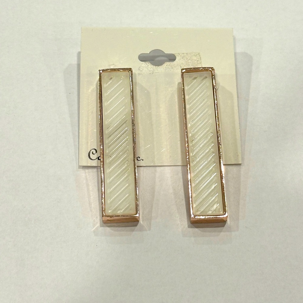 Carole Inc. jewelry 2.5” rose gold and white glass earrings